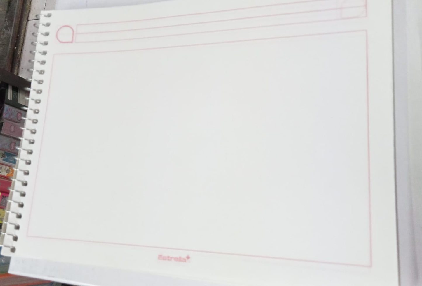 Cuaderno blanco 100 hojas forma italiana de un aro  ESTRELLA